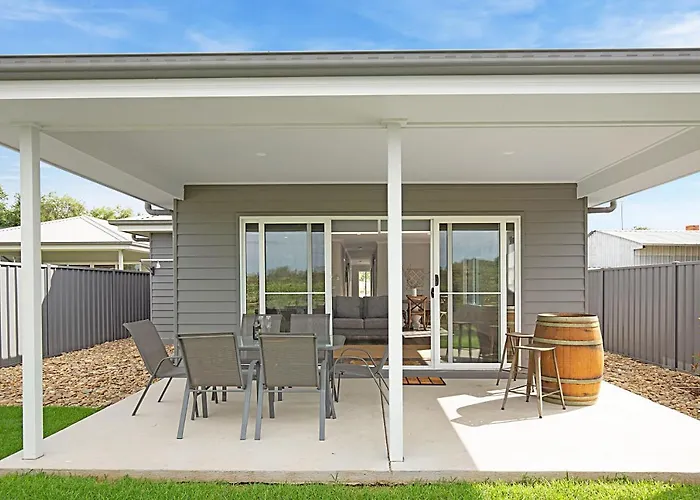 Milawa Vineyard Views - Guesthouse 1